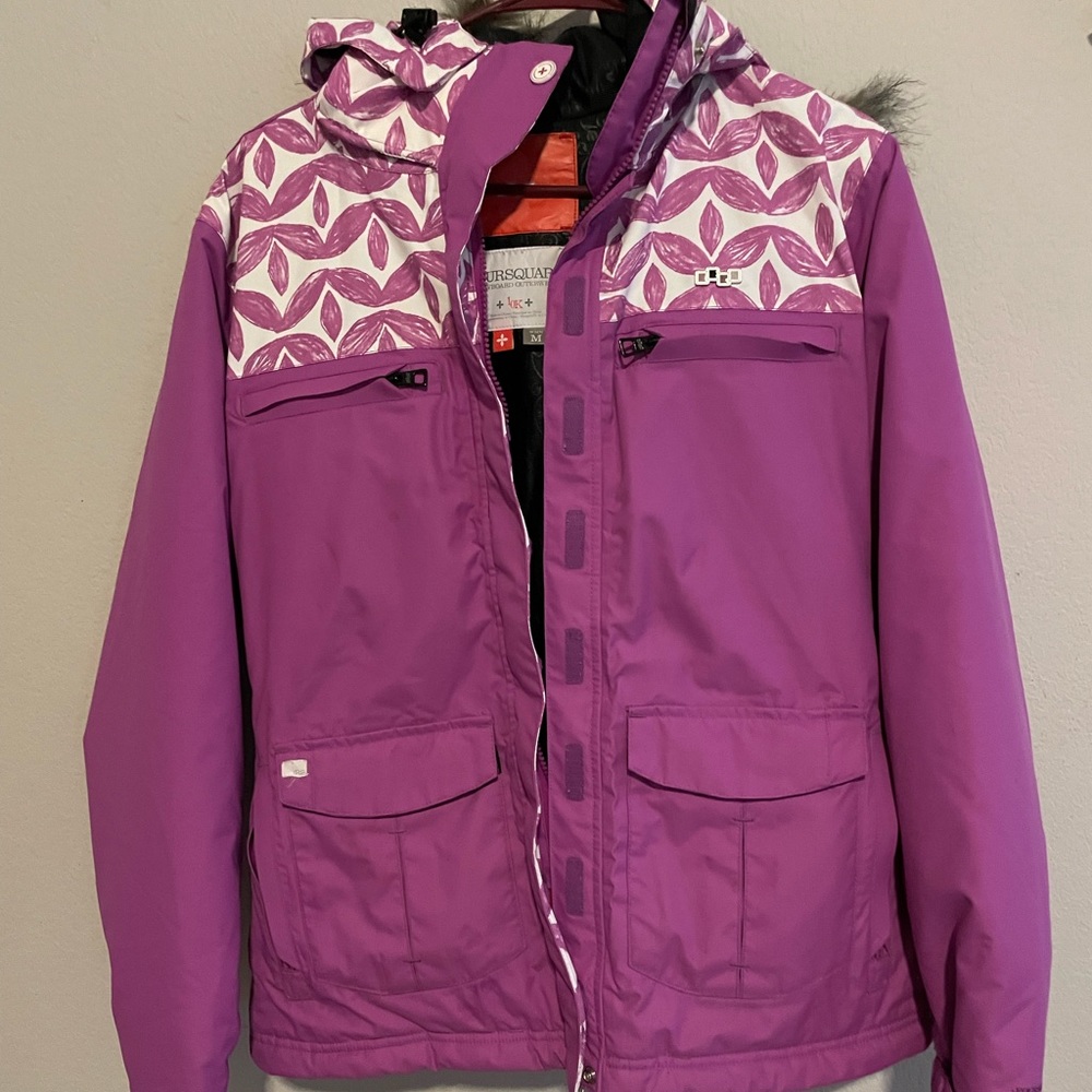 Women’s snow coat